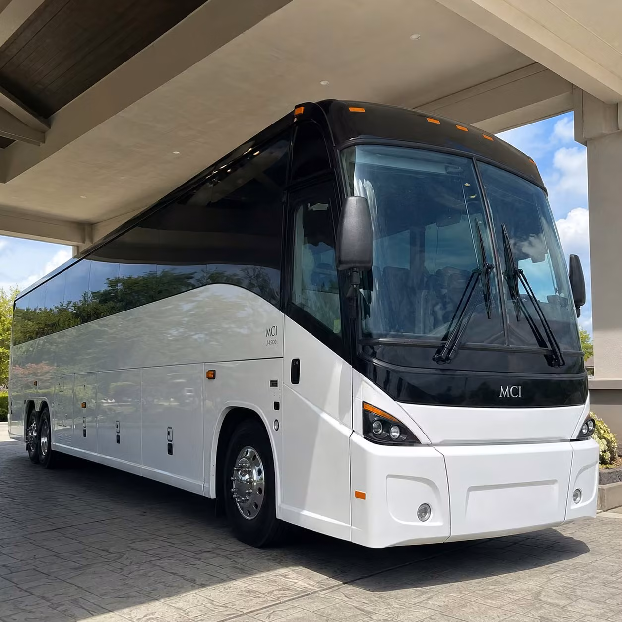 find the right ann arbor airport transfer shuttle for employee business travel